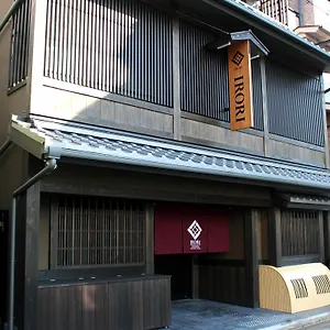 Irori Station Higashi-honganji 酒店